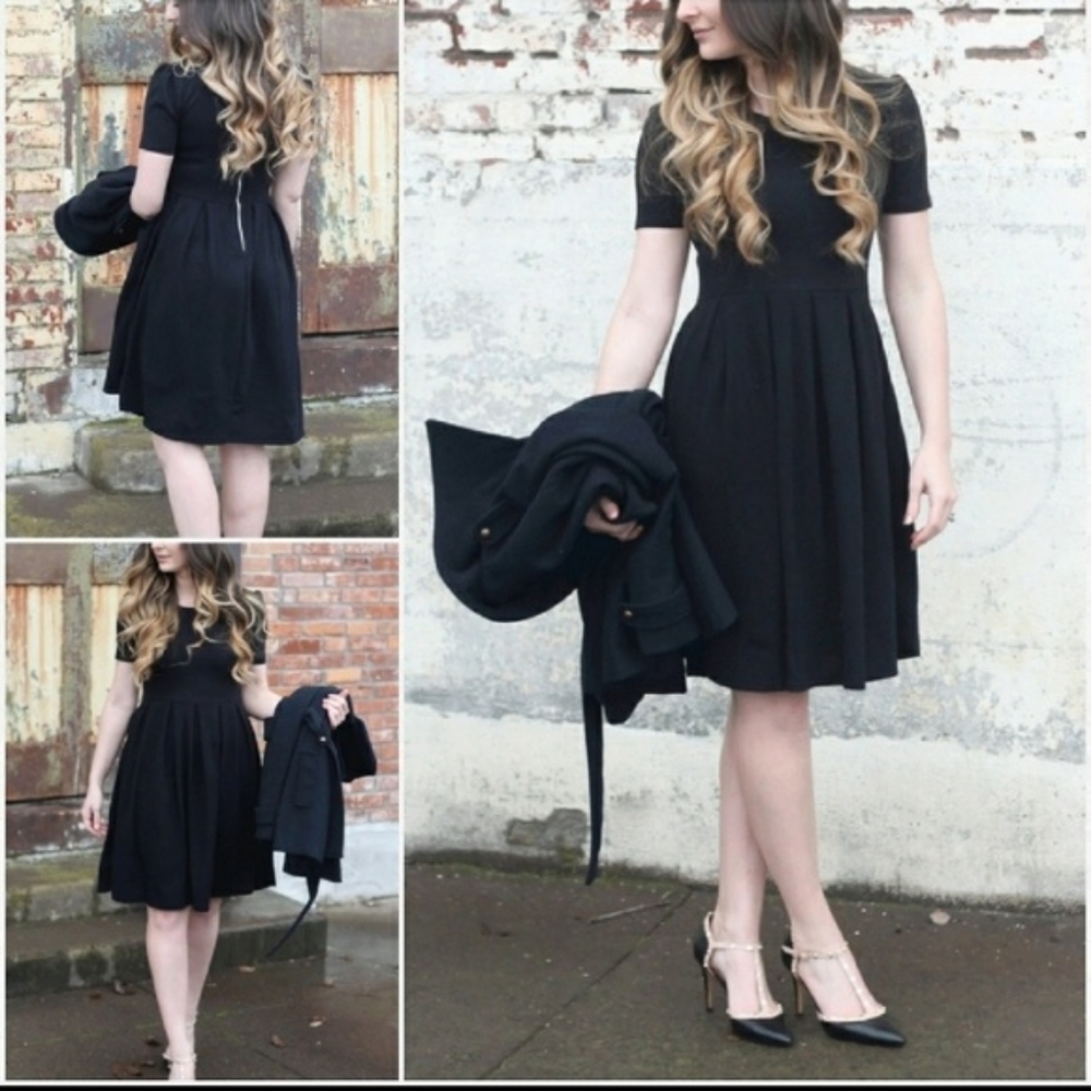 LulaRoe Rare solid black Emelia 3x